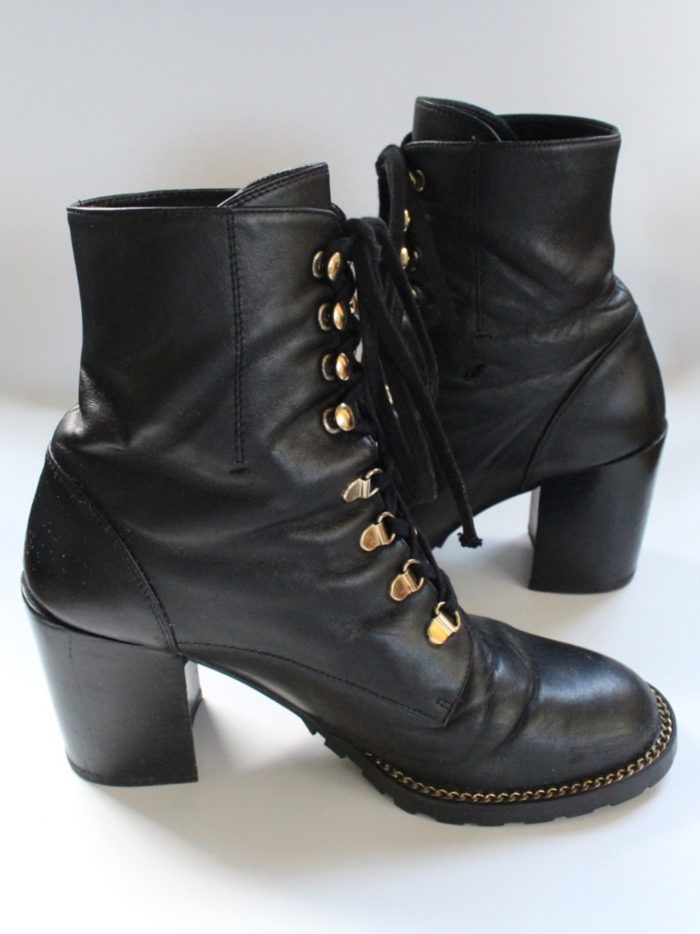 Stuart Weitzman Gently Used Kolbie Chain Block Black Booties